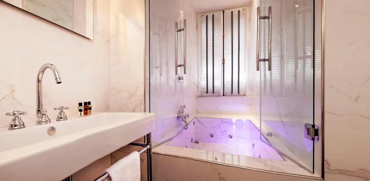 Hotel The Corner Roma 4*,  İtalya